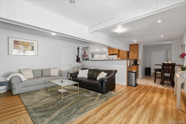 275 Broadfield Road, New Rochelle, NY 10804