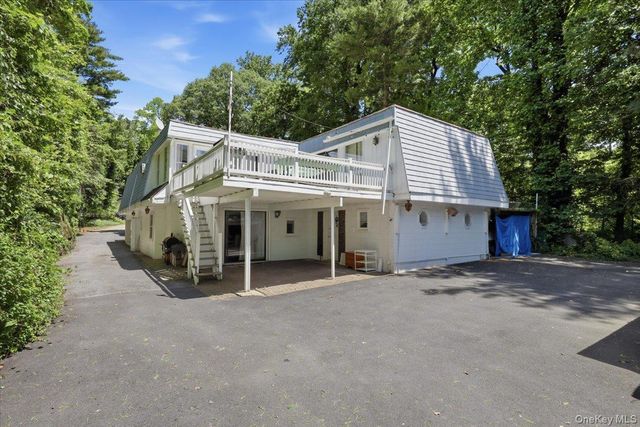 275 Broadfield Road, New Rochelle, NY 10804