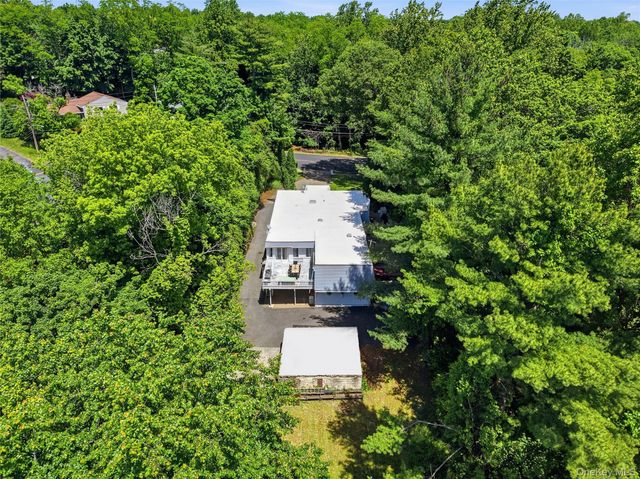 275 Broadfield Road, New Rochelle, NY 10804