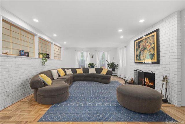275 Broadfield Road, New Rochelle, NY 10804