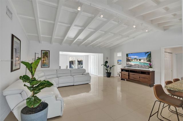 1910 N Hibiscus Dr, North Miami, FL 33181