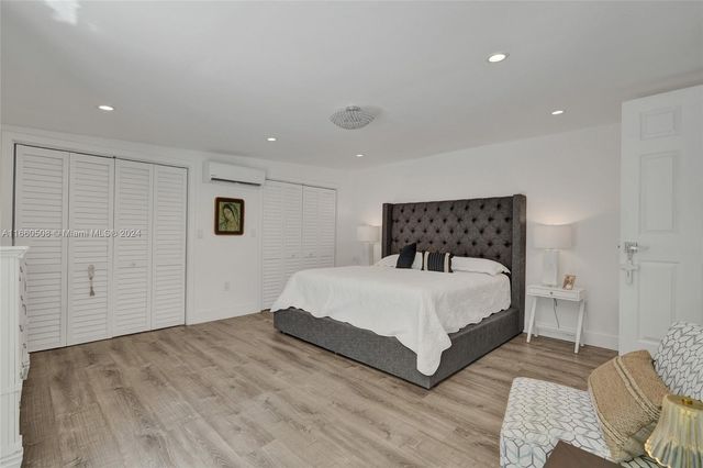 1910 N Hibiscus Dr, North Miami, FL 33181