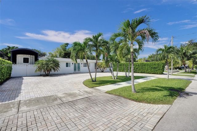 1910 N Hibiscus Dr, North Miami, FL 33181