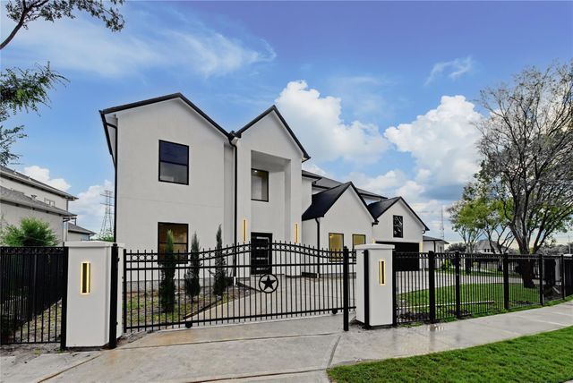 2217 Waterford Village Boulevard, Missouri City, TX 77459