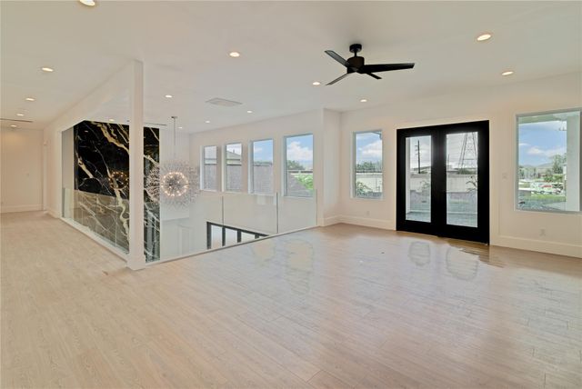 2217 Waterford Village Boulevard, Missouri City, TX 77459