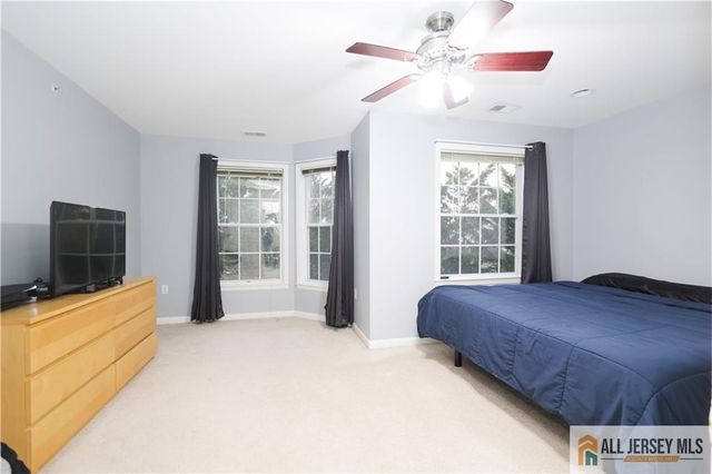 125 Adamecs Way 26, South Amboy, NJ 08879