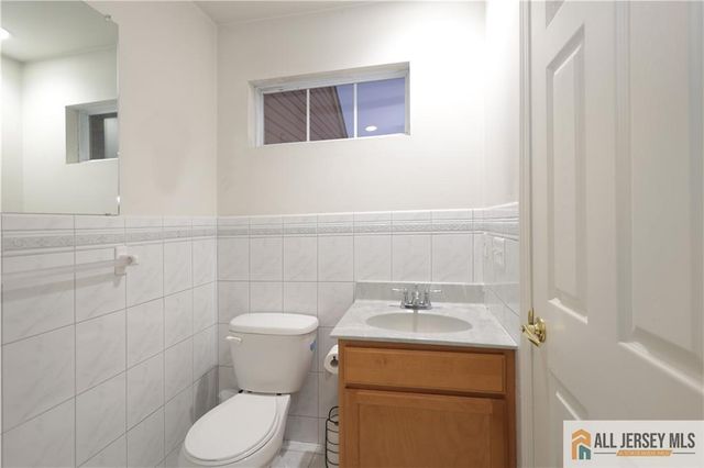 125 Adamecs Way 26, South Amboy, NJ 08879