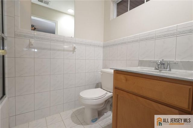 125 Adamecs Way 26, South Amboy, NJ 08879