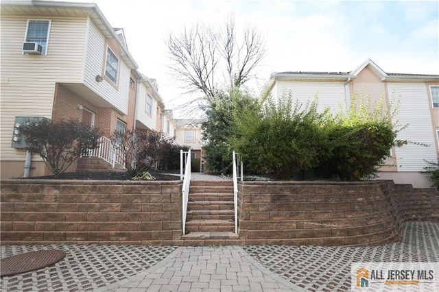125 Adamecs Way 26, South Amboy, NJ 08879