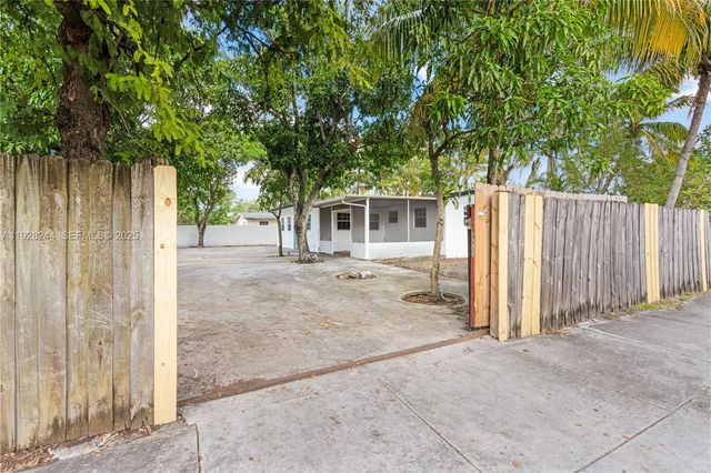 17144 NW 24th Pl, Miami Gardens, FL 33056