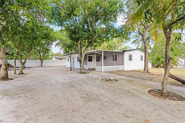 17144 NW 24th Pl, Miami Gardens, FL 33056