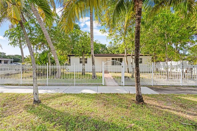 17144 NW 24th Pl, Miami Gardens, FL 33056