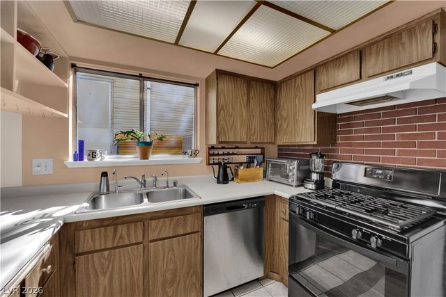 821 Spikenard Drive, Henderson, NV 89002