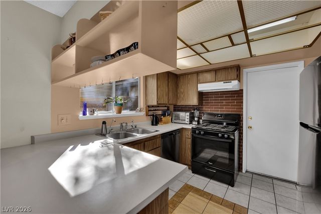 821 Spikenard Drive, Henderson, NV 89002