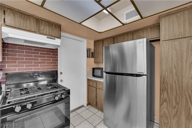 821 Spikenard Drive, Henderson, NV 89002