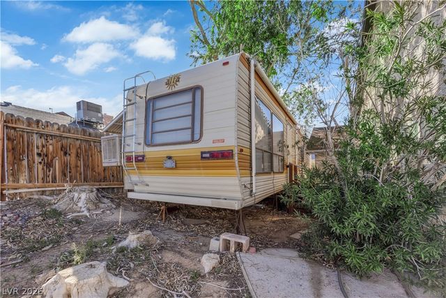 821 Spikenard Drive, Henderson, NV 89002