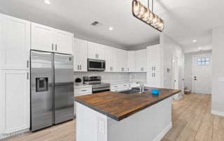 2601 N 27TH Street 2, Phoenix, AZ 85008