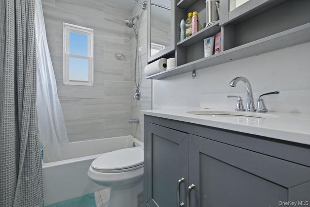 105 N Montague Street, Valley Stream, NY 11580