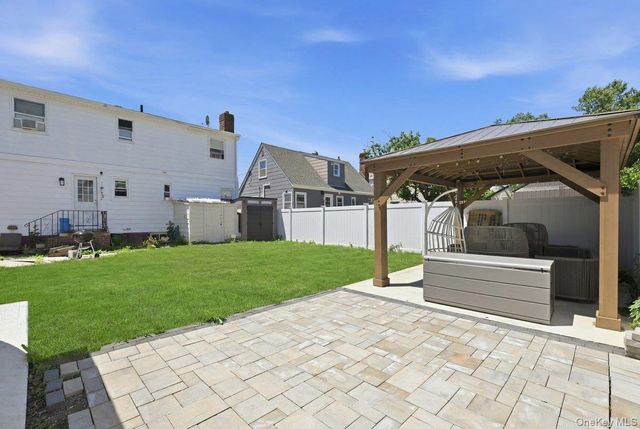 105 N Montague Street, Valley Stream, NY 11580