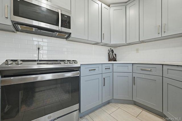 105 N Montague Street, Valley Stream, NY 11580