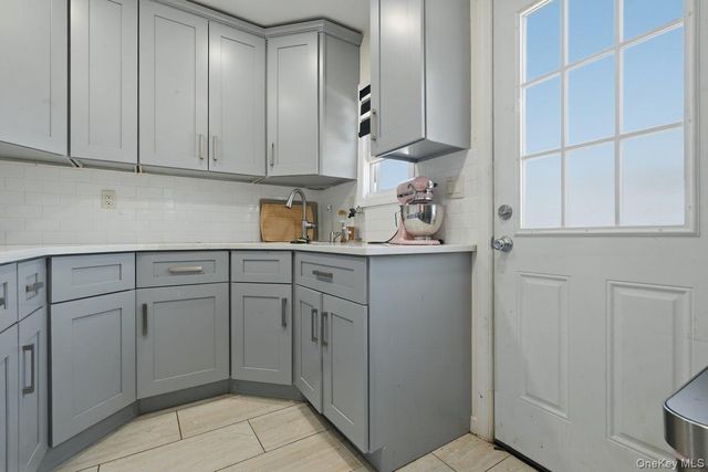 105 N Montague Street, Valley Stream, NY 11580