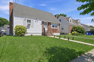 105 N Montague Street, Valley Stream, NY 11580