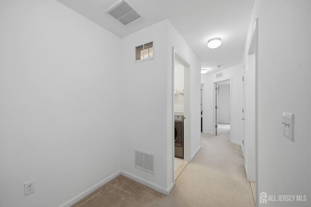 4 Masters Boulevard 4, Piscataway, NJ 08854