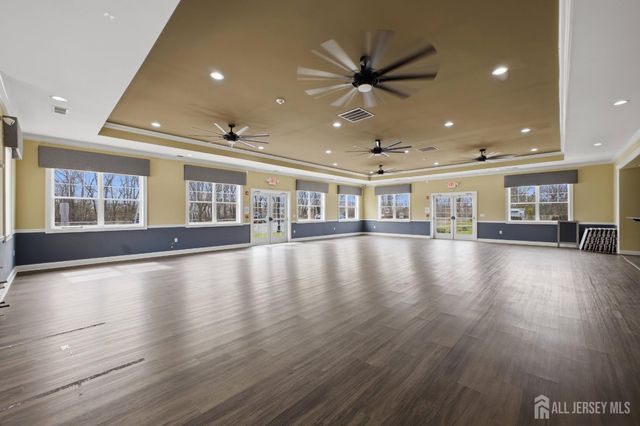 4 Masters Boulevard 4, Piscataway, NJ 08854