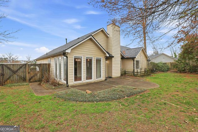 140 Chesterfield Court, Fayetteville, GA 30214