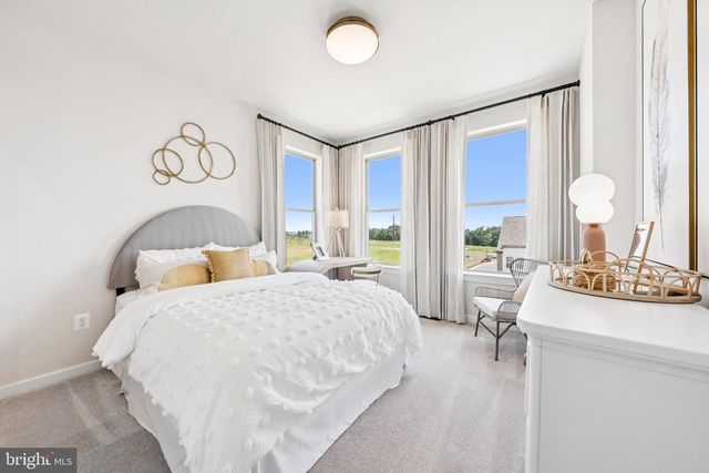 6709 BELCREST RD, Hyattsville, MD 20782