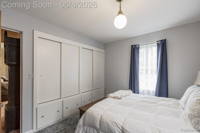 202 Park Avenue, Holly Village, MI 48442