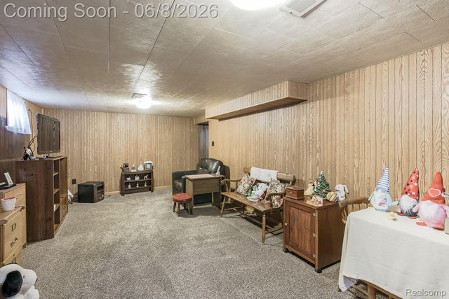 202 Park Avenue, Holly Village, MI 48442