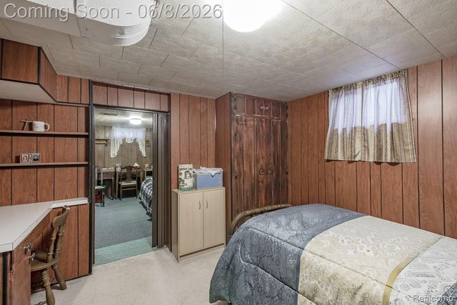 202 Park Avenue, Holly Village, MI 48442