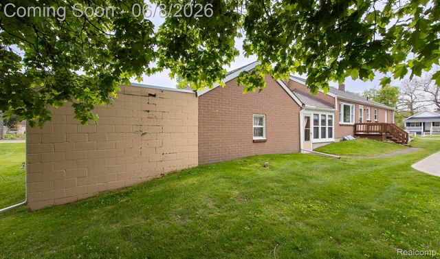 202 Park Avenue, Holly Village, MI 48442