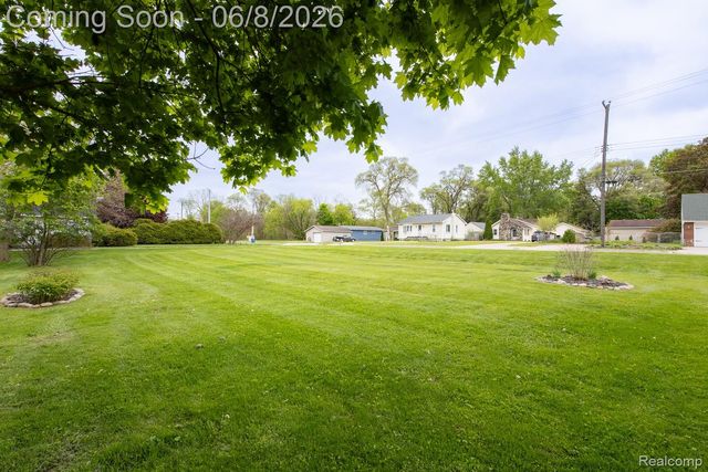 202 Park Avenue, Holly Village, MI 48442
