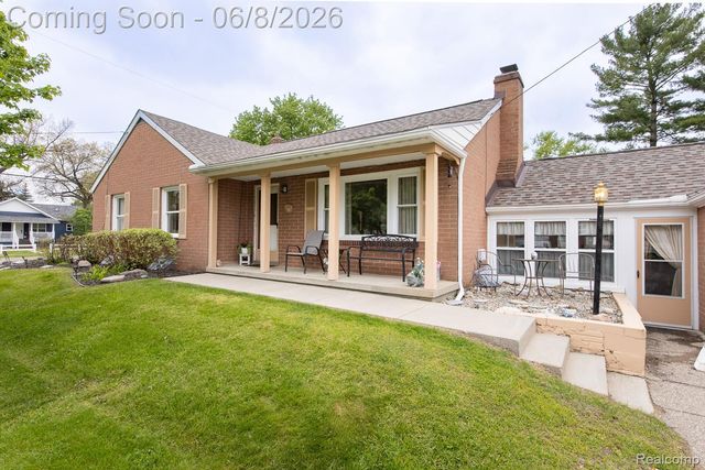 202 Park Avenue, Holly Village, MI 48442