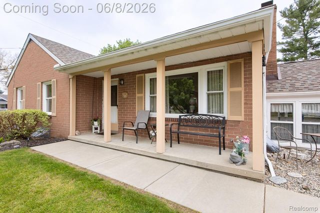202 Park Avenue, Holly Village, MI 48442