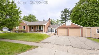 202 Park Avenue, Holly Village, MI 48442