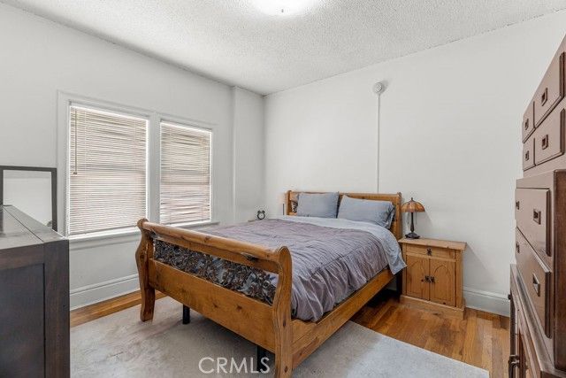 5424 Franklin Avenue, Los Angeles, CA 90027