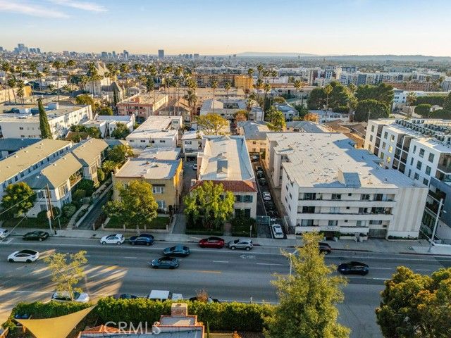 5424 Franklin Avenue, Los Angeles, CA 90027