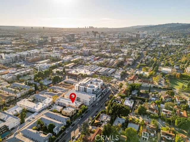 5424 Franklin Avenue, Los Angeles, CA 90027