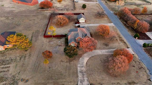 9 NW Forest Ln, Lawton, OK 73505