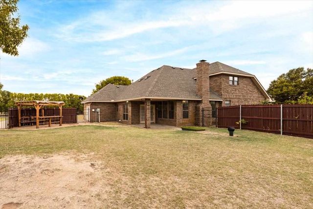 9 NW Forest Ln, Lawton, OK 73505