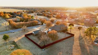 9 NW Forest Ln, Lawton, OK 73505