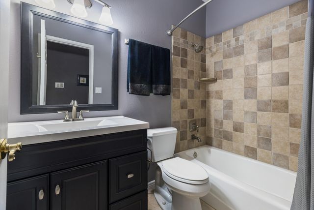 6605 Wentworth Court NE, Albuquerque, NM 87111
