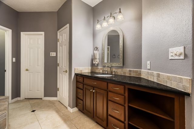 6605 Wentworth Court NE, Albuquerque, NM 87111