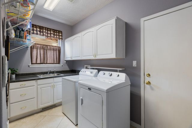 6605 Wentworth Court NE, Albuquerque, NM 87111