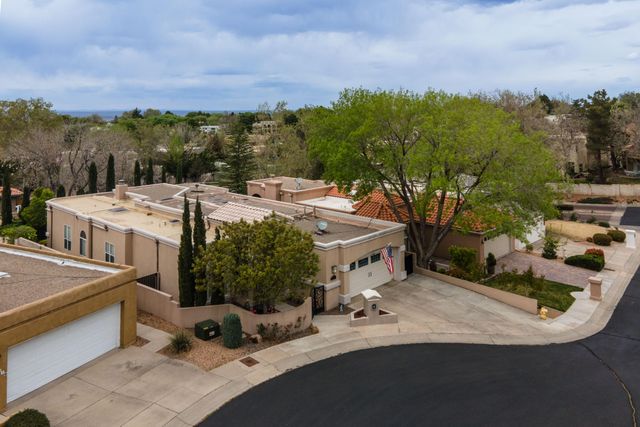 6605 Wentworth Court NE, Albuquerque, NM 87111