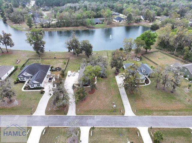 379 Harbour Island Circle, Waverly, GA 31565
