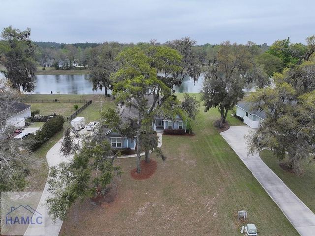 379 Harbour Island Circle, Waverly, GA 31565
